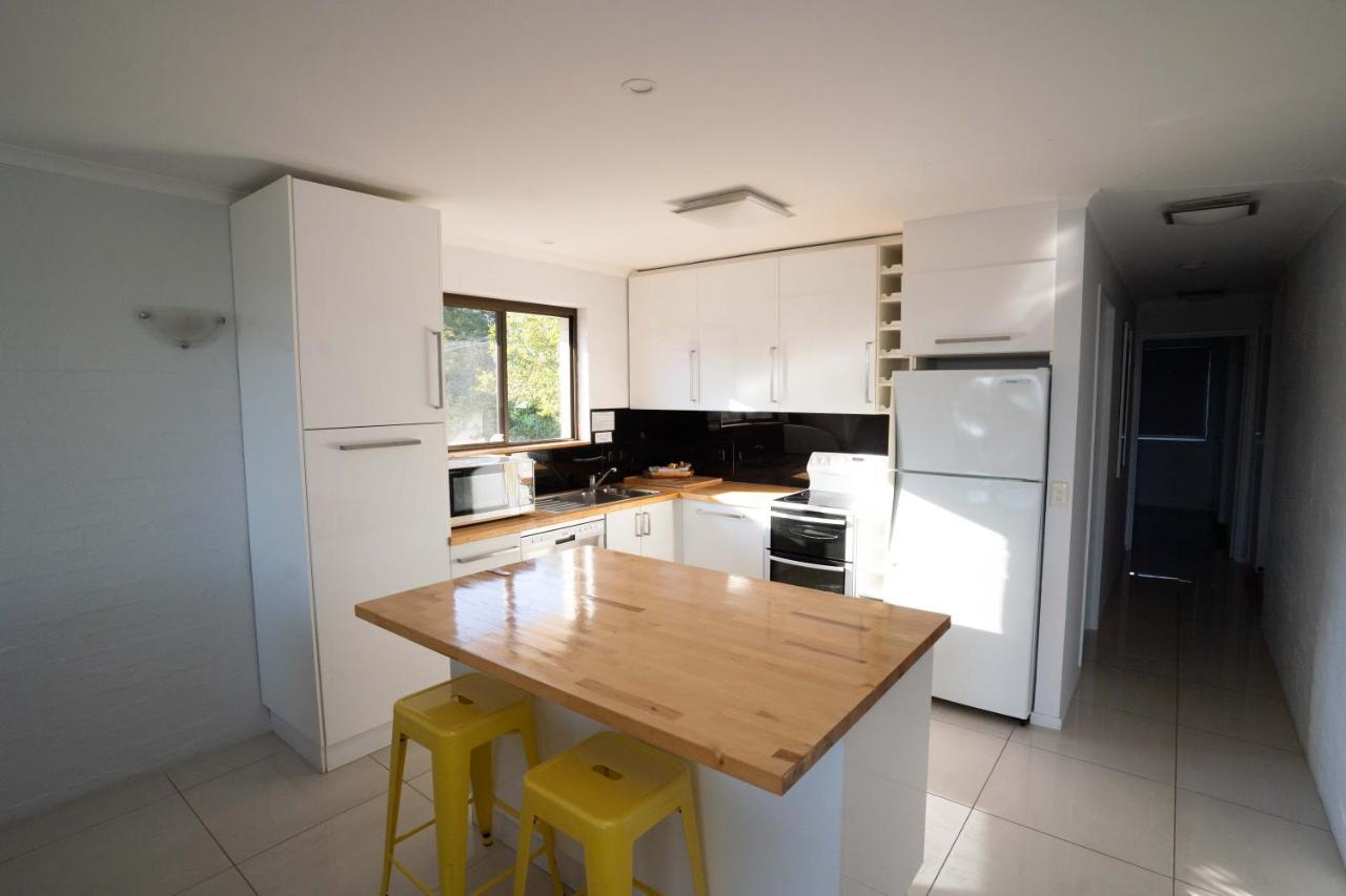 Myuna Holiday Apartments 누사 외부 사진