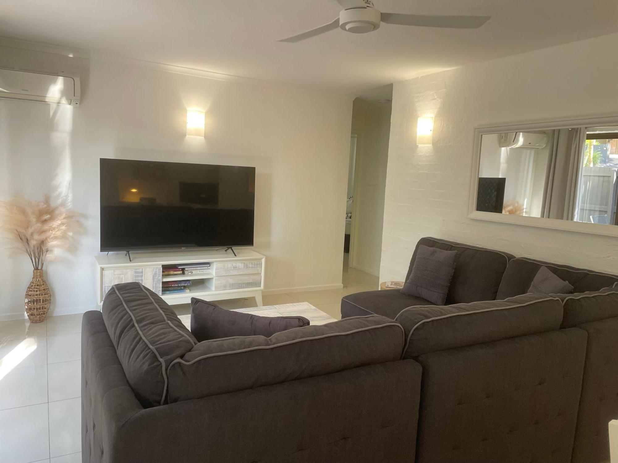 Myuna Holiday Apartments 누사 외부 사진