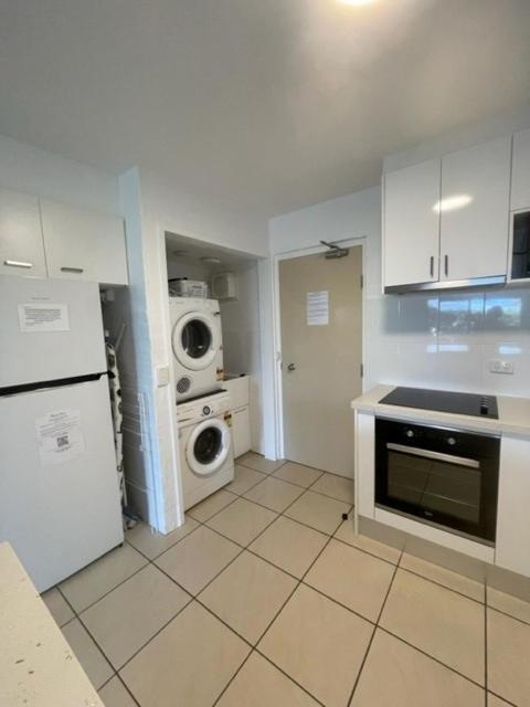 Myuna Holiday Apartments 누사 외부 사진